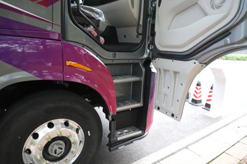 ������������HK 15.5L LNG 640���� 6X4 ��ʿ��12�� AMT�Զ��� ǣ����ͼƬ