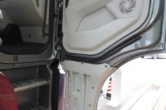 东风柳汽乘龙HK 15.5L LNG 640马力 6X4 法士特12档 AMT自动档 牵引车