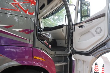 ������������HK 15.5L LNG 640���� 6X4 ��ʿ��12�� AMT�Զ��� ǣ����ͼƬ