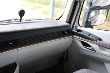 ������������HK 15.5L LNG 640���� 6X4 ��ʿ��12�� AMT�Զ��� ǣ����ͼƬ