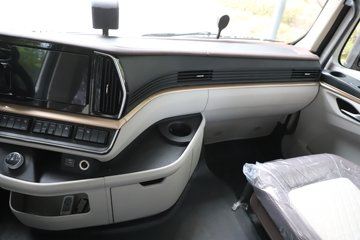 ������������HK 15.5L LNG 640���� 6X4 ��ʿ��12�� AMT�Զ��� ǣ����ͼƬ