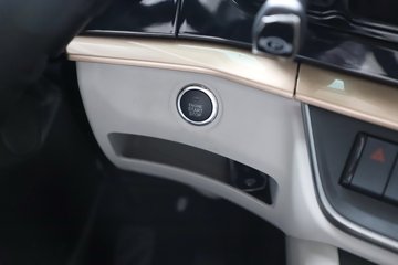 ������������HK 15.5L LNG 640���� 6X4 ��ʿ��12�� AMT�Զ��� ǣ����ͼƬ