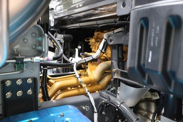 ������������HK 15.5L LNG 640���� 6X4 ��ʿ��12�� AMT�Զ��� ǣ����ͼƬ