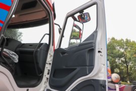 T7L&nbsp;牵引车驾驶室                                               图片