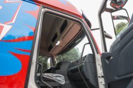 T7L&nbsp;牵引车驾驶室                                               图片