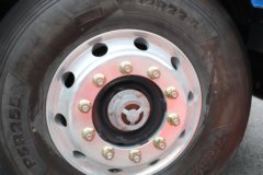 东风柳汽乘龙T7L 13.5L柴油 520马力 6X4 AMT自动档 牵引车