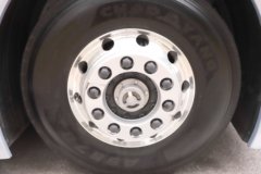 东风柳汽乘龙魅影 6X4 纯电动牵引车 宁德时代400kWh