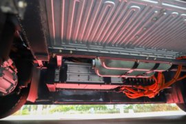 魅影&nbsp;电动牵引车底盘图片