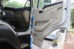 东风柳汽乘龙H5 6X4 燃料电池牵引车 88kWh