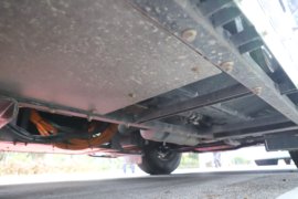 乘龙H5&nbsp;电动牵引车底盘图片