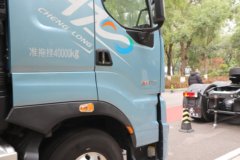 东风柳汽 乘龙H7 6X4 氢燃料牵引车 东风柳汽 乘龙H7 6X4 氢燃料牵引车