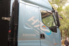 东风柳汽 乘龙H7 6X4 氢燃料牵引车 东风柳汽 乘龙H7 6X4 氢燃料牵引车