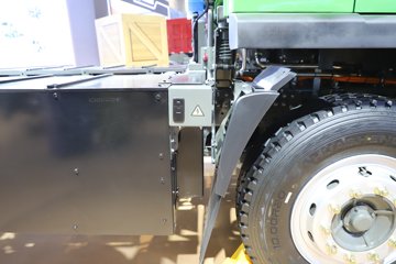 �й������ɶ����ó� V3-X 4X2 4.2�״��綯�Ű���ж�� ����ʱ��165kWhͼƬ
