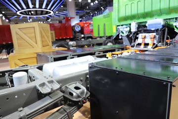 �й������ɶ����ó� V3-X 4X2 4.2�״��綯�Ű���ж�� ����ʱ��165kWhͼƬ