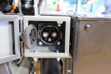 �й������ɶ����ó� V3-X 4X2 4.2�״��綯�Ű���ж�� ����ʱ��165kWhͼƬ