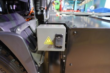 �й������ɶ����ó� V3-X 4X2 4.2�״��綯�Ű���ж�� ����ʱ��165kWhͼƬ