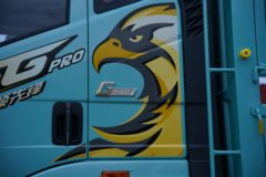 一汽解放J6G Pro领航版 7.8L柴油 380马力 4X2 一汽解放10档 全浮高顶 6.75米仓栅式载货车