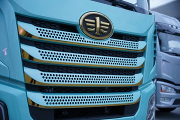 һ�����J6G Pro�캽�� 7.8L���� 380���� 4X2 һ�����10�� ȫ���߶� 6.75�ײ�դʽ�ػ���ͼƬ