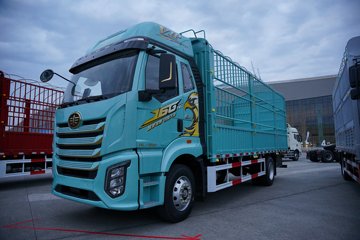 一汽解放J6G Pro领航版 7.8L柴油 380马力 4X2 一汽解放10档 全浮高顶 6.75米仓栅式载货车