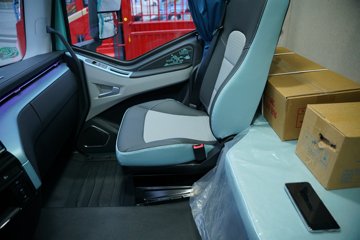 һ�����J6G Pro�캽�� 7.8L���� 380���� 4X2 һ�����10�� ȫ���߶� 6.75�ײ�դʽ�ػ���ͼƬ