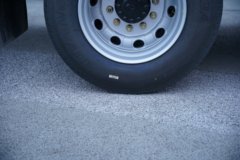 一汽解放J6G Pro领航版 7.8L柴油 380马力 4X2 一汽解放10档 全浮高顶 6.75米仓栅式载货车