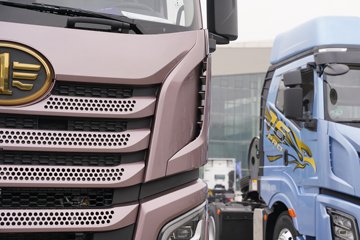 һ�����J6V �캽�� 12.5L���� 580���� 6X4 һ�����12�� AMT�Զ��� ǣ����ͼƬ