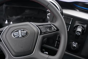 һ�����J6V �캽�� 12.5L���� 580���� 6X4 һ�����12�� AMT�Զ��� ǣ����ͼƬ