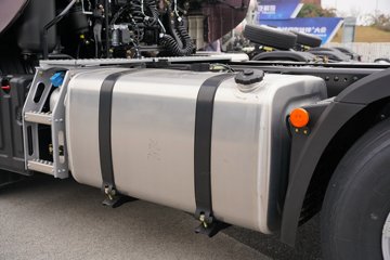 һ�����J6V �캽�� 12.5L���� 580���� 6X4 һ�����12�� AMT�Զ��� ǣ����ͼƬ