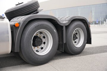 һ�����J6V �캽�� 12.5L���� 580���� 6X4 һ�����12�� AMT�Զ��� ǣ����ͼƬ