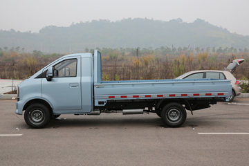 ������Խ ����K5 ������ 1.6L���� 120���� 5�� 3.3�׵�������΢�� ����ͼƬ