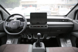 星塔K5&nbsp;载货车驾驶室                                               图片