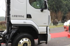 东风柳汽 乘龙H5 创富版 7.7L LNG 320马力 4X2 法士特8档 9.7米厢式载货车