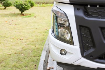 �������� ����H5 ������ 7.7L LNG 320���� 4X2 ��ʿ��8�� 9.7����ʽ�ػ���ͼƬ