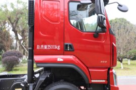 乘龙H5&nbsp;载货车外观                                                图片