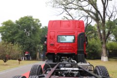 东风柳汽乘龙H5 6.4L柴油 300马力 6X2R 法士特10档 7.8米仓栅式载货车