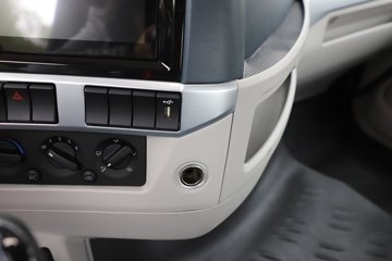������������H5 6.4L���� 300���� 6X2R ��ʿ��10�� 7.8�ײ�դʽ�ػ���ͼƬ