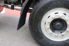 东风柳汽乘龙H5 6.4L柴油 300马力 6X2R 法士特10档 7.8米仓栅式载货车