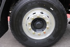 乘龙H5&nbsp;载货车底盘                                                图片