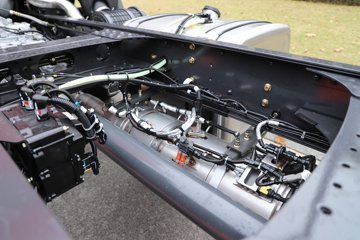 ������������H5 6.4L���� 300���� 6X2R ��ʿ��10�� 7.8�ײ�դʽ�ػ���ͼƬ