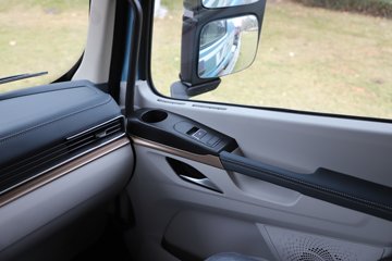 �������� ����H5V ������ 380���� 4X2 ��ʿ��10�� 6.8�ײ�դʽ�ػ���ͼƬ