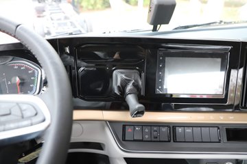 �������� ����H5V ������ 380���� 4X2 ��ʿ��10�� 6.8�ײ�դʽ�ػ���ͼƬ