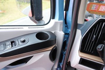 �������� ����H5V ������ 380���� 4X2 ��ʿ��10�� 6.8�ײ�դʽ�ػ���ͼƬ