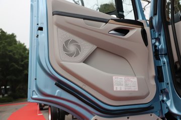 �������� ����H5V ������ 380���� 4X2 ��ʿ��10�� 6.8�ײ�դʽ�ػ���ͼƬ