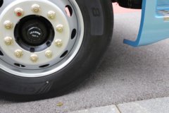 东风柳汽 乘龙H5V 创富版 380马力 4X2 法士特10档 6.8米仓栅式载货车