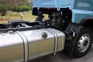 �������� ����H5V ������ 380���� 4X2 ��ʿ��10�� 6.8�ײ�դʽ�ػ���ͼƬ