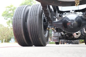 �������� ����H5V ������ 380���� 4X2 ��ʿ��10�� 6.8�ײ�դʽ�ػ���ͼƬ