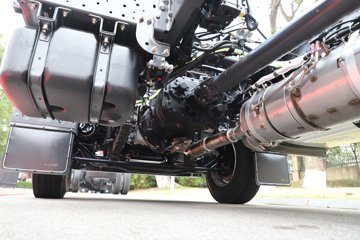 �������� ����H5V ������ 380���� 4X2 ��ʿ��10�� 6.8�ײ�դʽ�ػ���ͼƬ