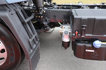 �������� ����H5V ������ 380���� 4X2 ��ʿ��10�� 6.8�ײ�դʽ�ػ���ͼƬ