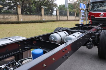 �������� ����H5V ������ 380���� 4X2 ��ʿ��10�� 6.8�ײ�դʽ�ػ���ͼƬ