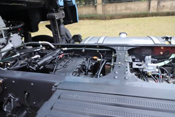 �������� ����H5V ������ 380���� 4X2 ��ʿ��10�� 6.8�ײ�դʽ�ػ���ͼƬ